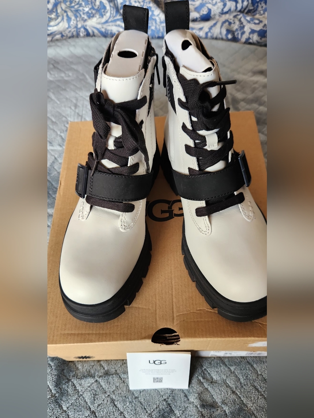 NEW. UGG Leather White and Black Lace-Up Combat Boots. 8.5 Women's. NIB. - Picture 2 of 13